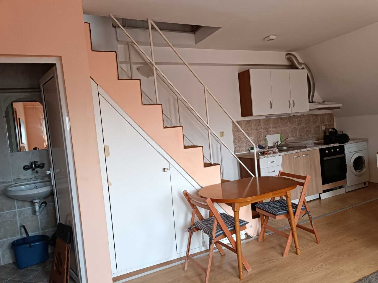 Дава се под наем Мезонет в Бургас, Лазур - 50 кв.м за 255 € - Снимка #1