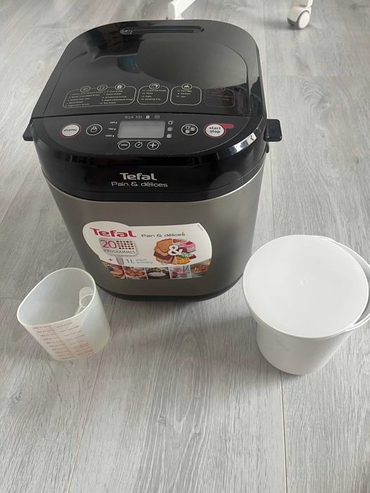Mașină de paine Pain et Delice PF240E38, 700 W, 20 programe