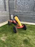 Cart cu pedale dino cars