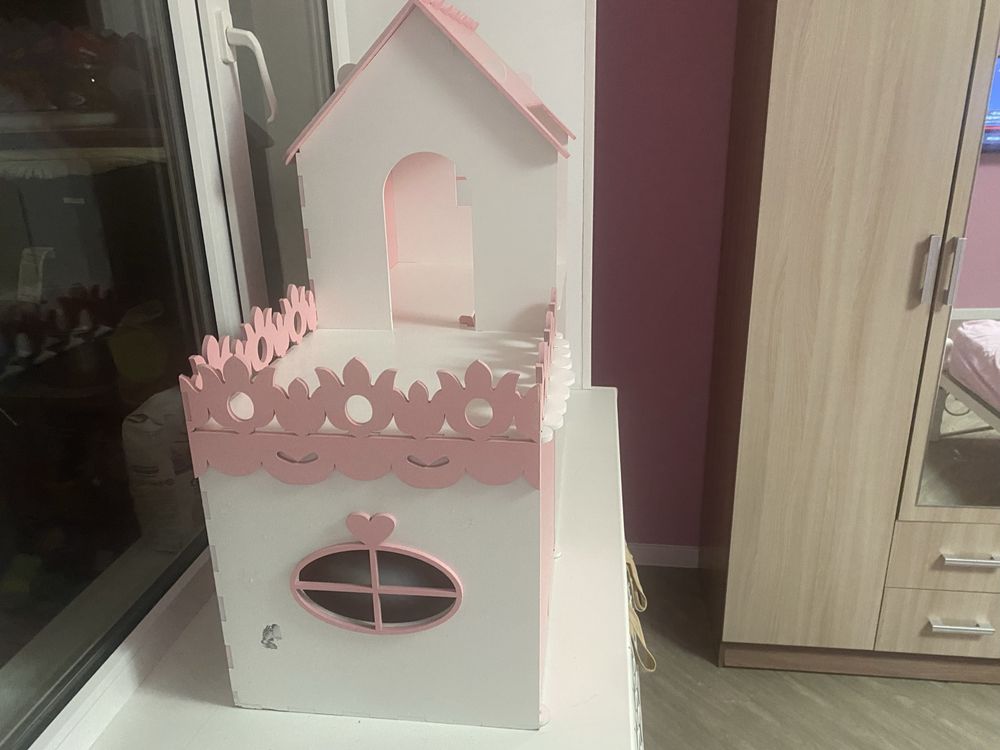 Домик для кукол из дерева