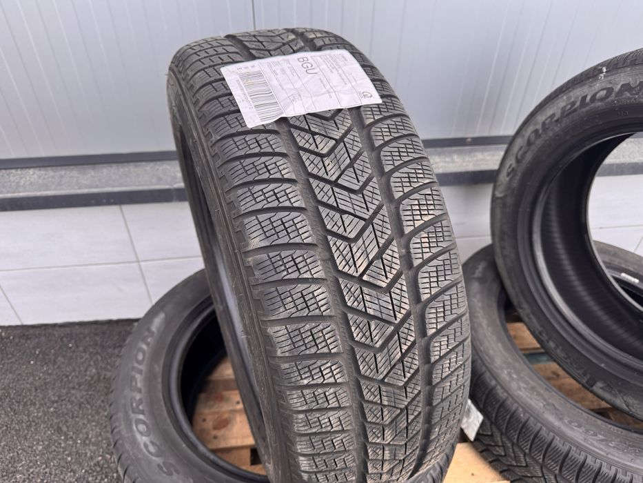 Зимни гуми Pirelli Scorpion 235/60 R18