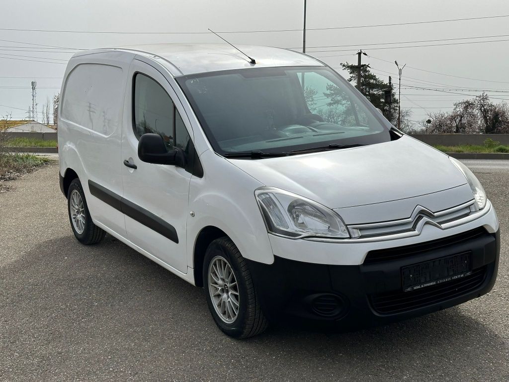 Citroen Berlingo 1.6HDI 500 Comfort Energy 2014 Rate avans 0