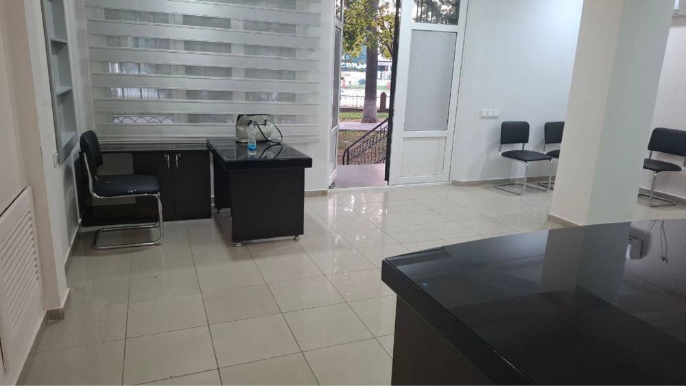 Ул Афросиаб 2 х ком под офис