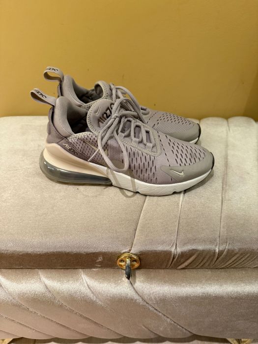 Маратонки NikeAir Max 270