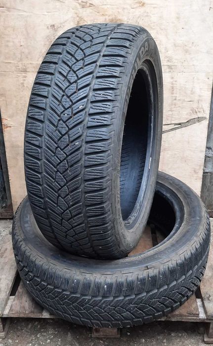 2 броя зимни гуми 215 55 17 дот20 FULDA като нови 7мм грайфер