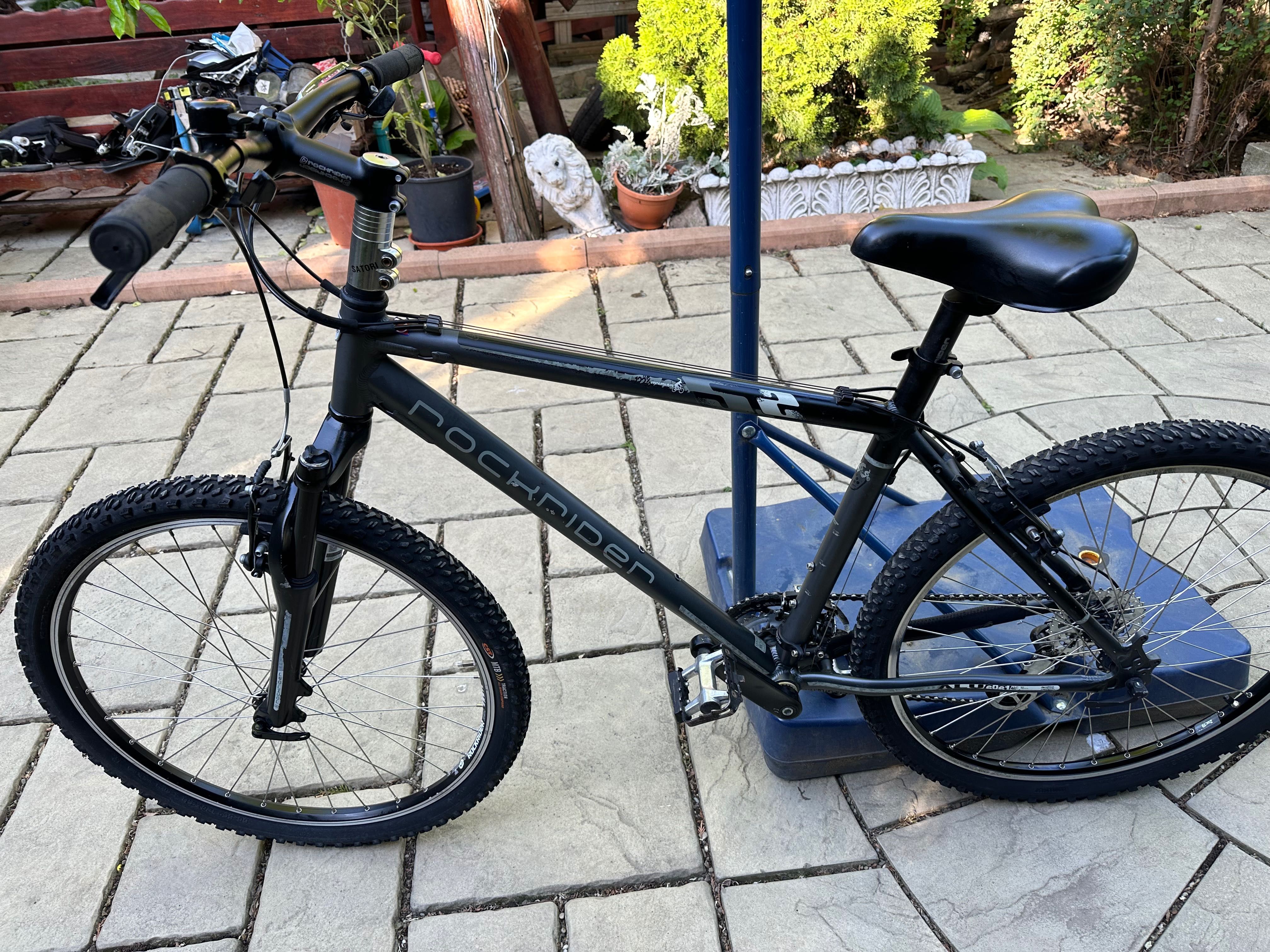 Bicicletă MTB RockRider Aluminiu series Shimano Deore ca nouă