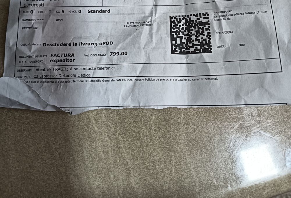 Expresor cafea DeLonghi.