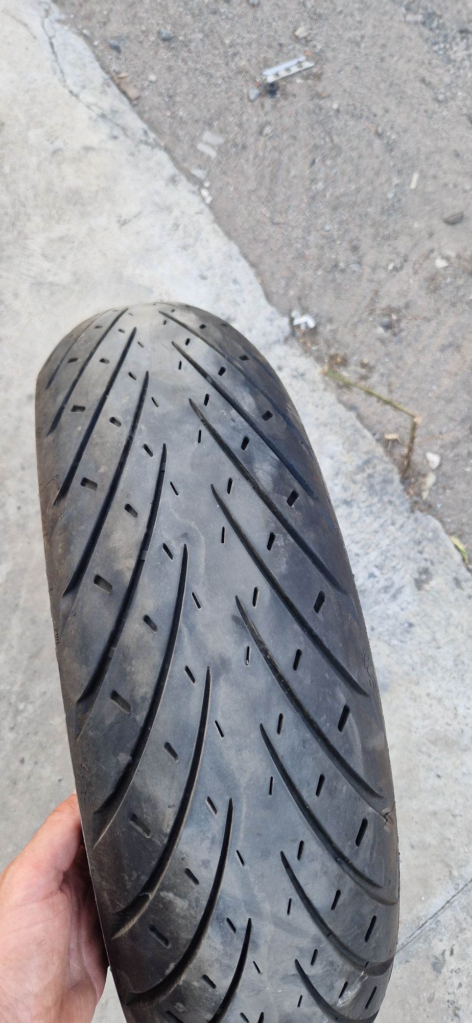 Мото гуми METZELER
160/60 R17 ; 120/60 R17