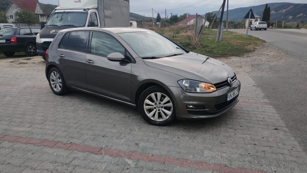 Vând Volkswagen Golf 7 1.6 TDI (schimb si cu Iveco Daily Basculabil)