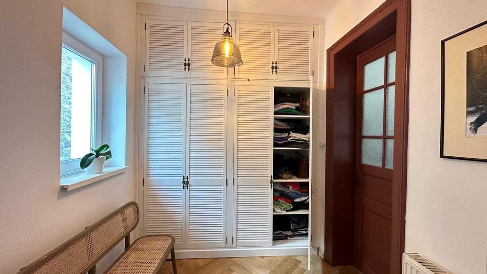 Mobilă la comandă • Mobilier Personalizat • Direct Producator