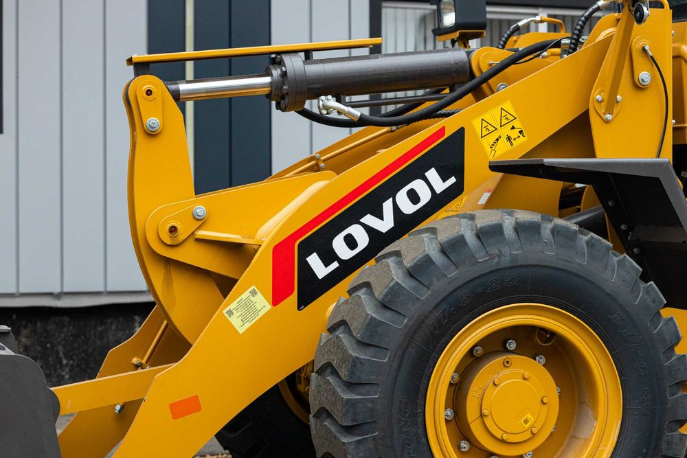 Фронтальный Погрузчик LOVOL FL935