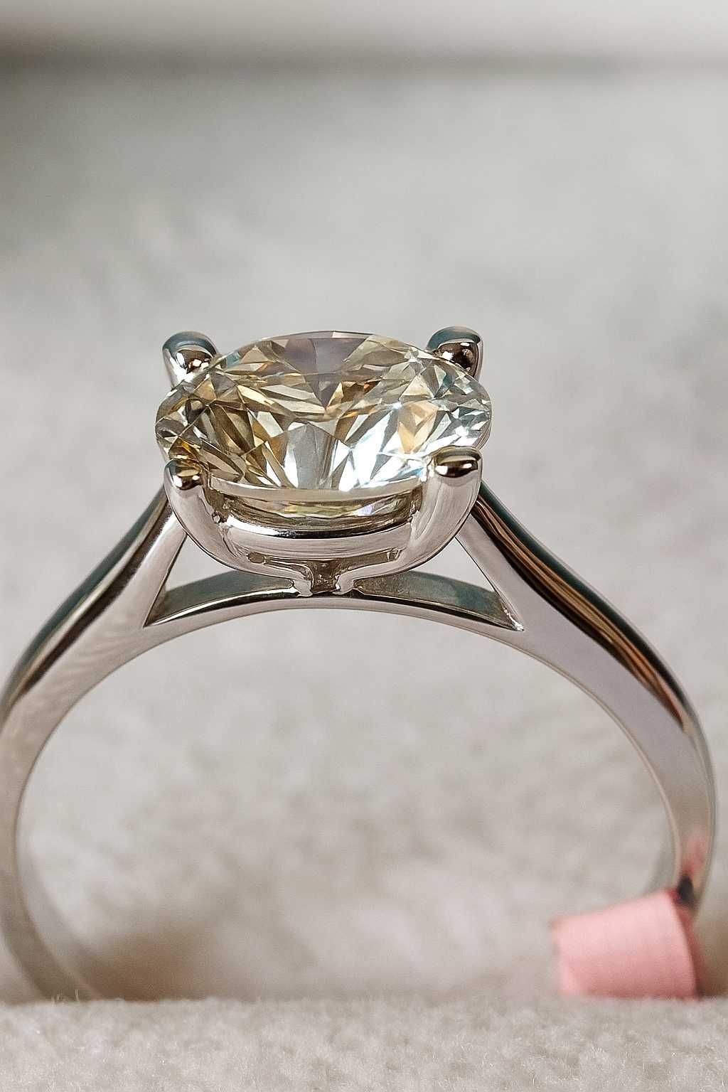 Inel logodnă 2 ct diamant aur alb 14k  – IGI certificat – nou –