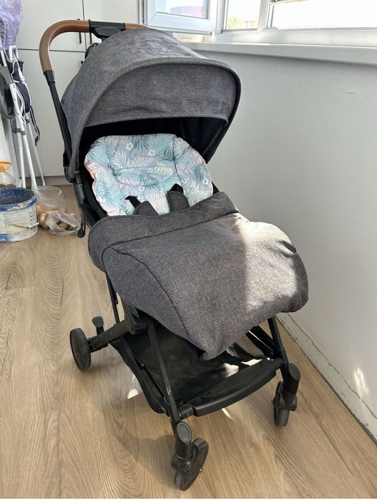 Коляска детская прогулочная