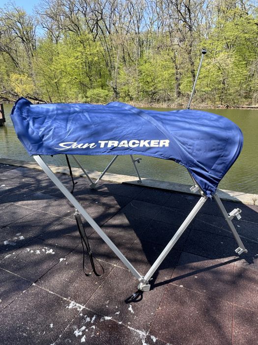 Biminitop barca sau ponton .