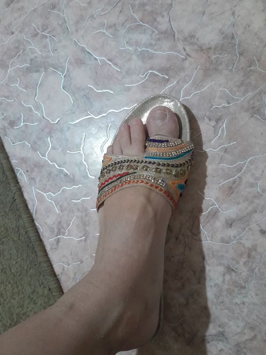 Обувь почти новый