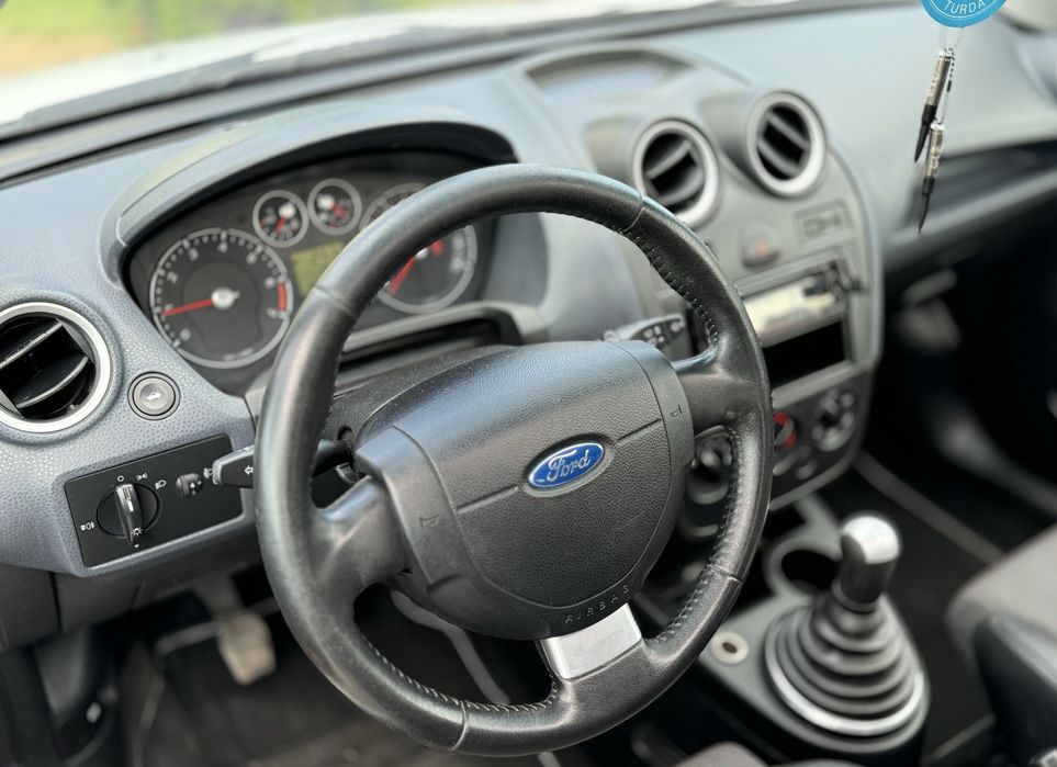FORD Fiesta ST/RAR Efectuat/1.6 Benzina/Trapa/Clima/Stare Foarte buna!