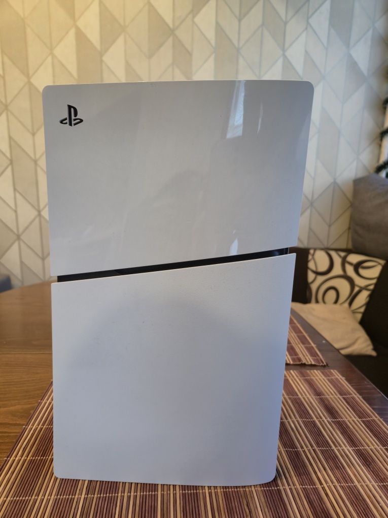 Playstation 5 Slim Fortnite Edition (Digital) (Marvel's Spider-Man 2)