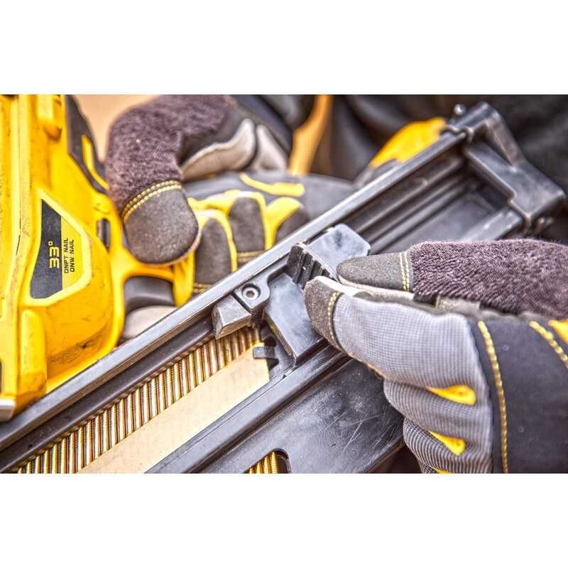 Акумулаторен такер за пирони за дърво DeWALT DCN930N, 18V, 50 до 90mm