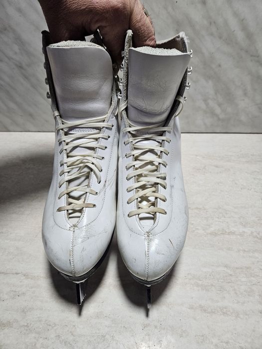 Patine 46 gheata patinaj artistic Riedell piele marime 38 (24,5  cm)