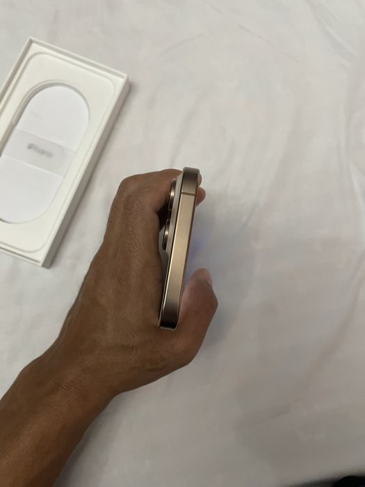 Iphone 16 pro max Sim kartali 90% 256Gb