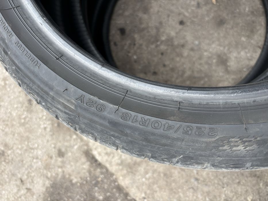 Bridgestone 225/40 18 дот20