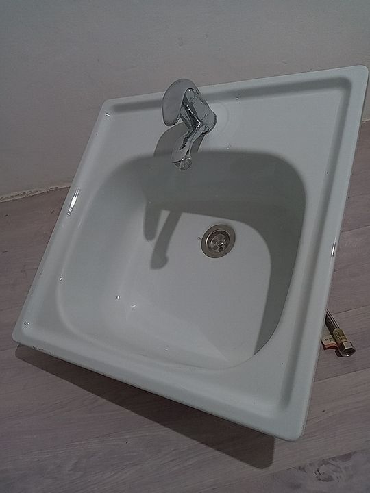 Раковина со смесителей