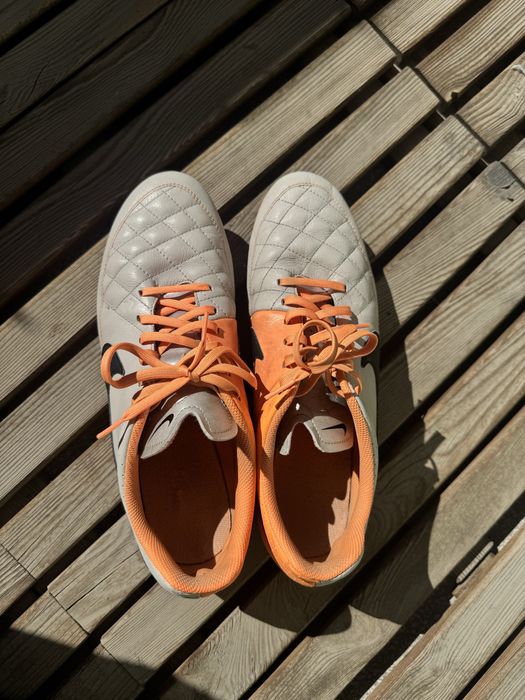 Бутонки Nike Tiempo