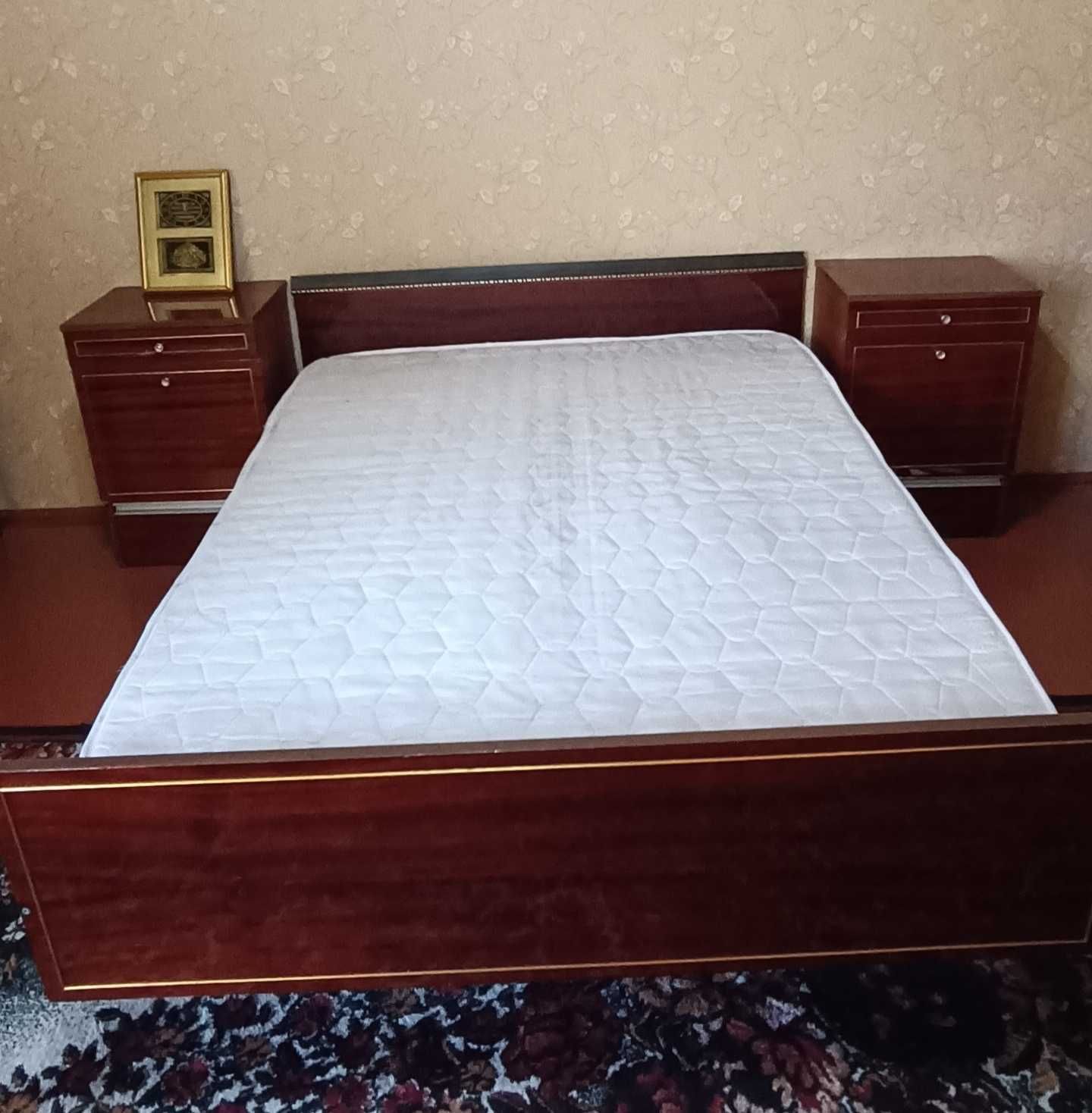 Spalni Mebel sotiladi