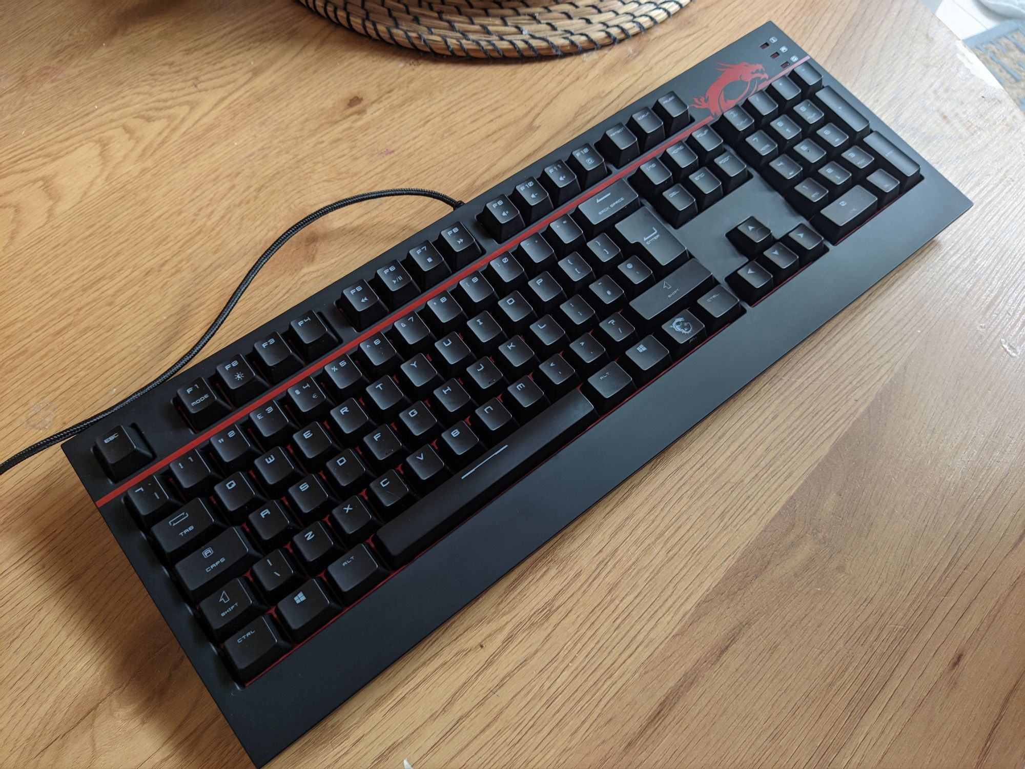Механична клавиатура MSI GK-701 Cherry MX Brown