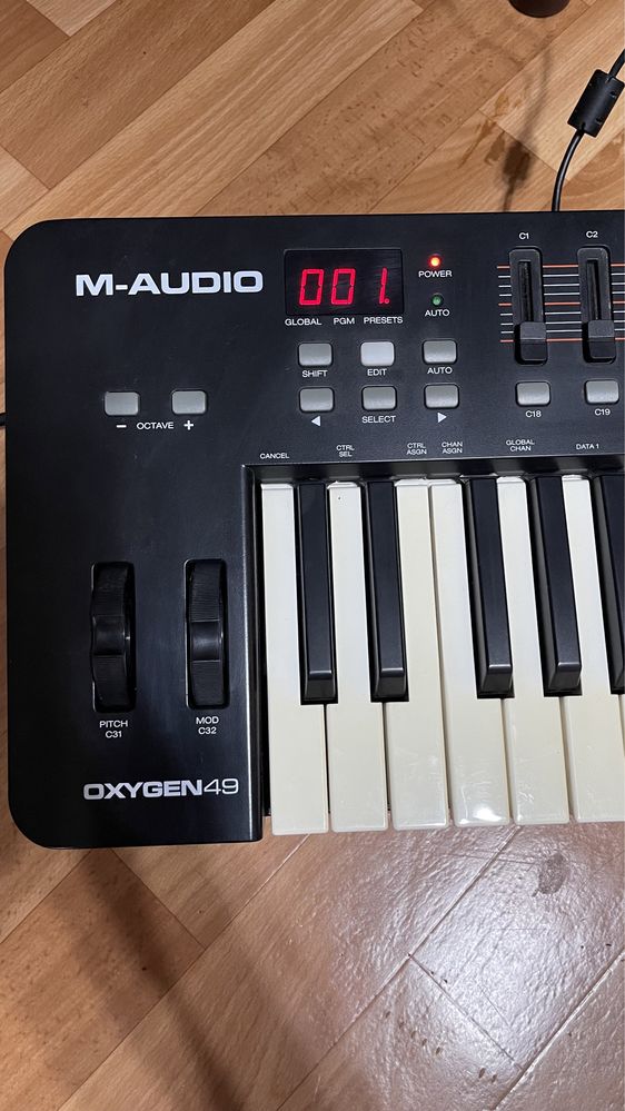 Миди клавиатура M-audio oxygen 49