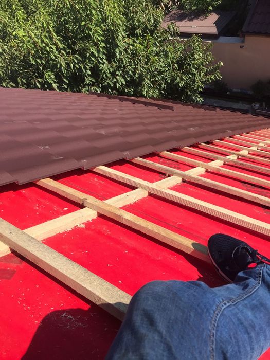 Executam lucrari de montaj tigla acoperisuri, reparatii orice tip de i