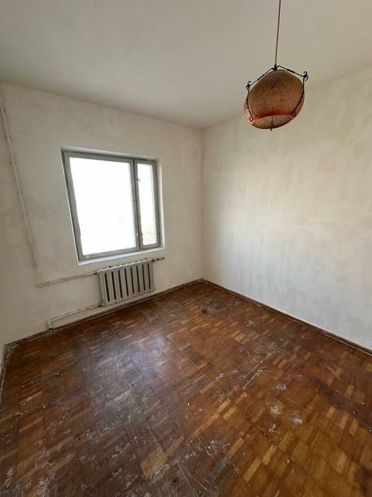 Продается 3-комнатная квартира (Без ремонта) Массив Сергели-4