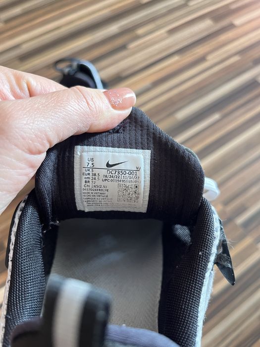 Дамски маратонки Nike