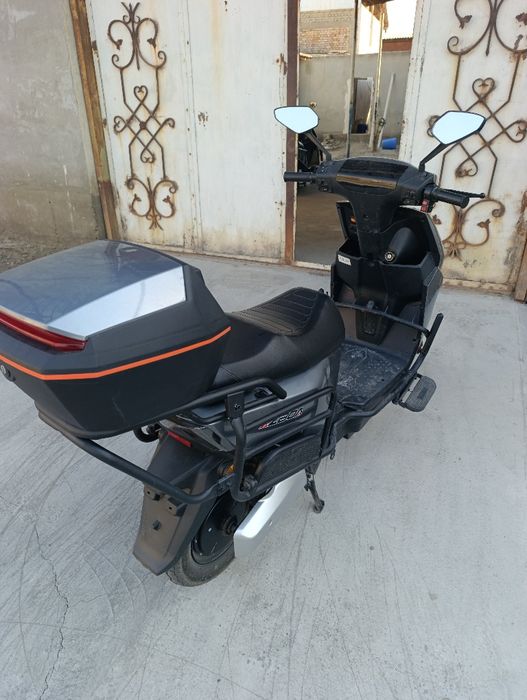 Skuter elektr ozgina minilgan