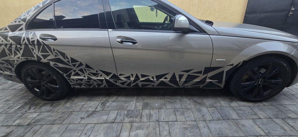 Mercedes-Benz C200 CDI | Motor 2.2 136CP