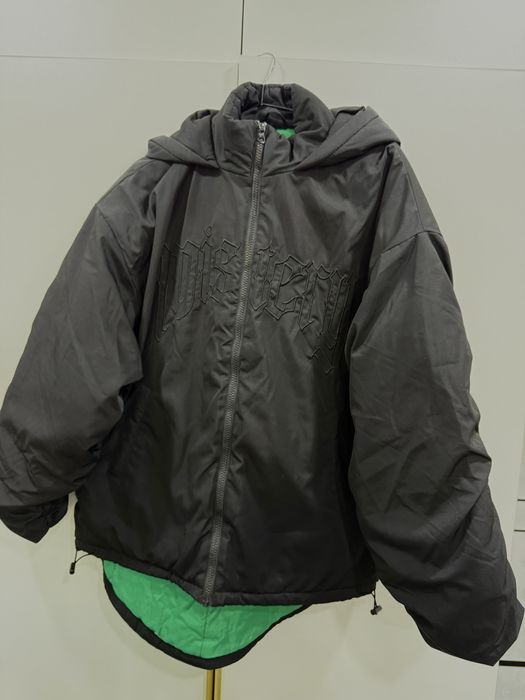 Продам куртку черную