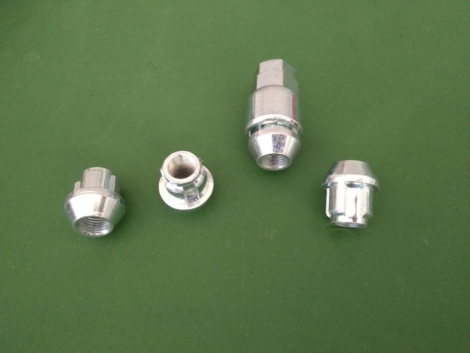 Set Piulite Antifurt M 12 x 1,25 Suzuki Nissan Subaru Lada Niva