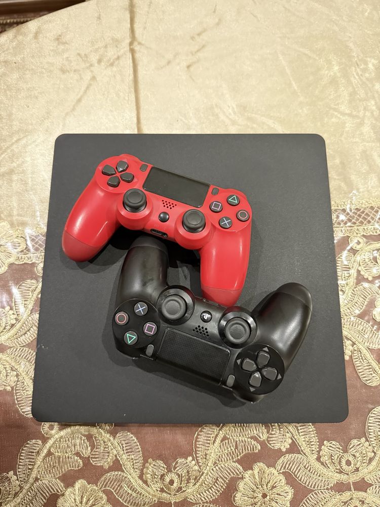 ps 4 slim 1TB o'ta tiniq