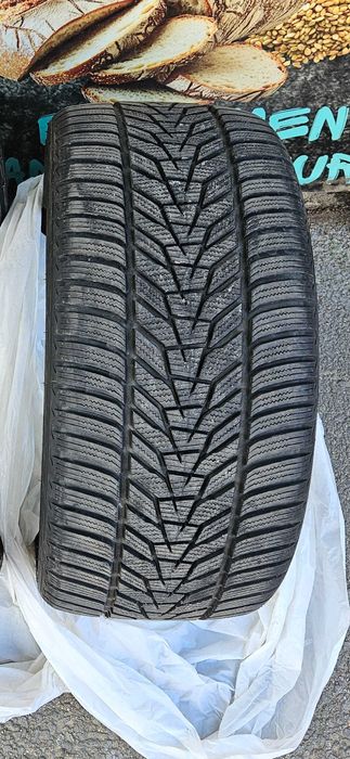 Зимна гума Hankook 265/30/20