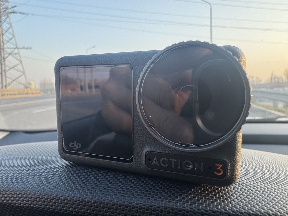 Продам Action 3 с micro kard 512 gb