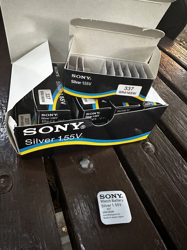 Sony 337 silver батарейки