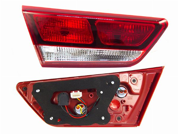 Фонарь в крышку багажника Kia Optima