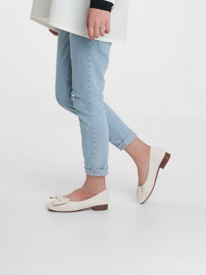 Ayollar va qizlar oyoq kiyimi