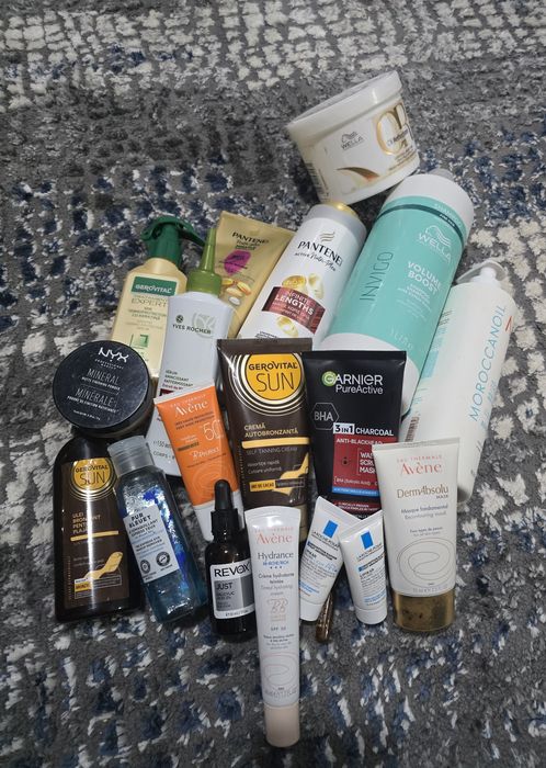 Lot produse îngrijire păr/corp: Pantene, Wella, Gerovital, Revox,