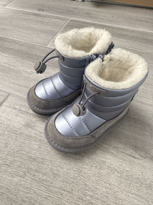 Продам зимние ботинки