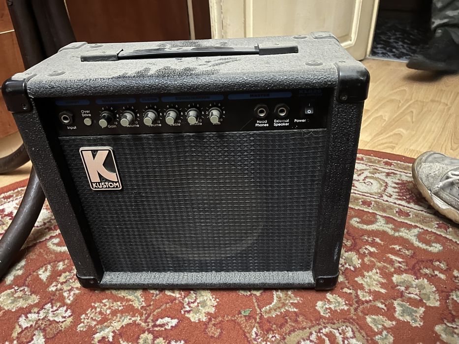 Amplificator de chitara kustom 40w