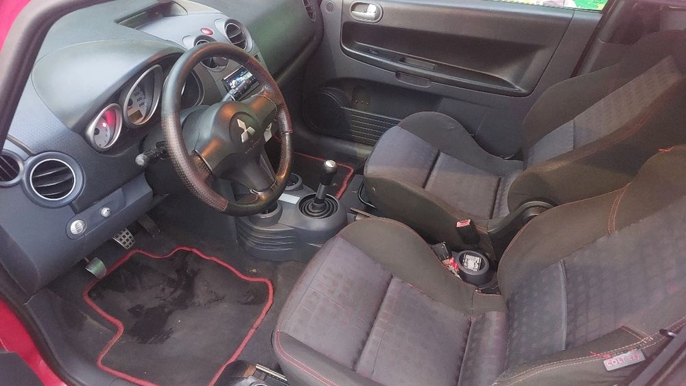 Mitsubishi colt czt
