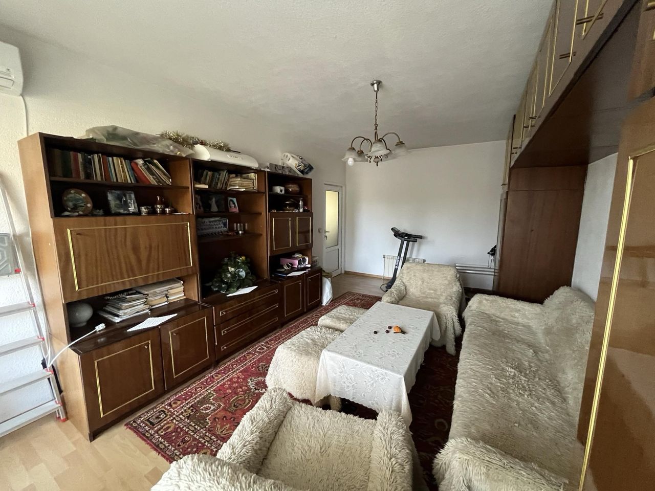Продава се Многостаен апартамент в Смолян, Невястата - 100 кв.м за 1020 €/кв.м - Снимка #17