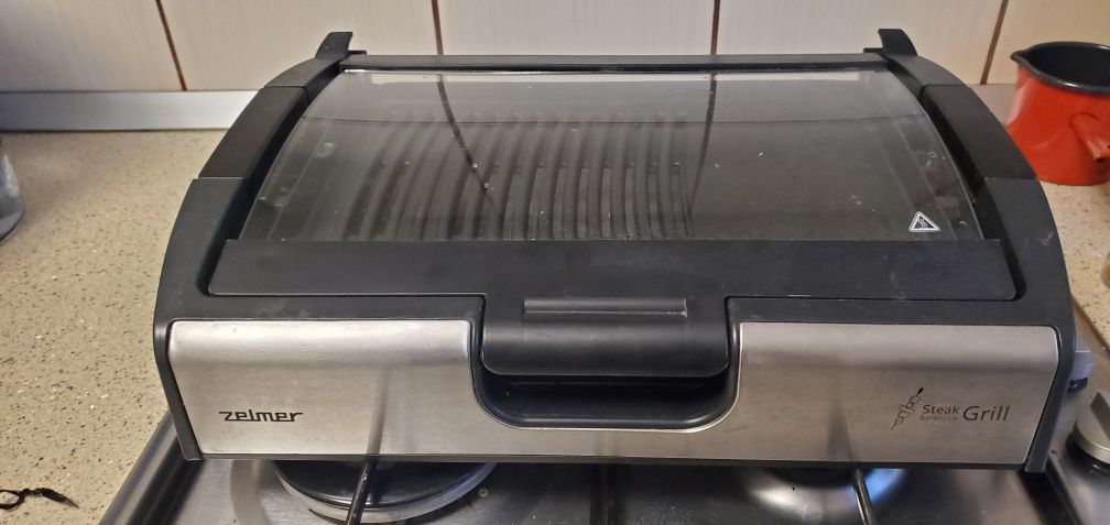 Gratar grill electriz Zelmer 2000W ca nou