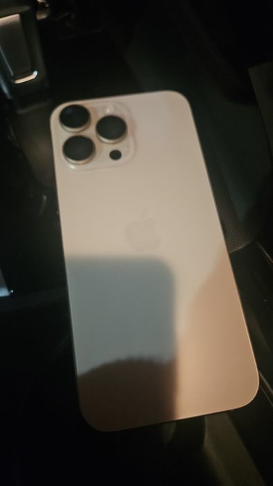 Айфон 16про мах 256г